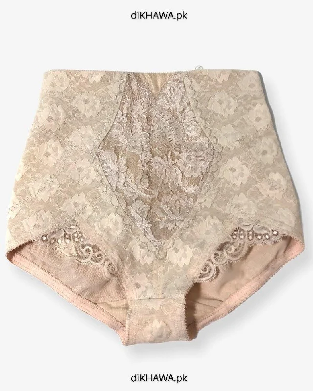 lace boyshort panties for women with a feminine lookImported Stocklot Branded Mid Waist Boyleg Panty In Net Panty Stretchable Net Lace Panty 2021