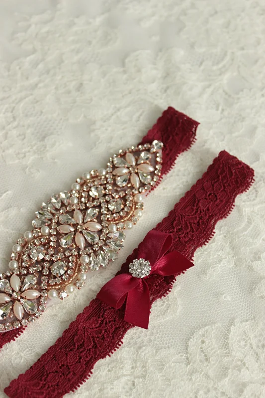 petite - friendly women gartersJUDY | Deep Burgundy Rose Gold Wedding Garter Set with Rose Gold Details, Crystals and Pearls