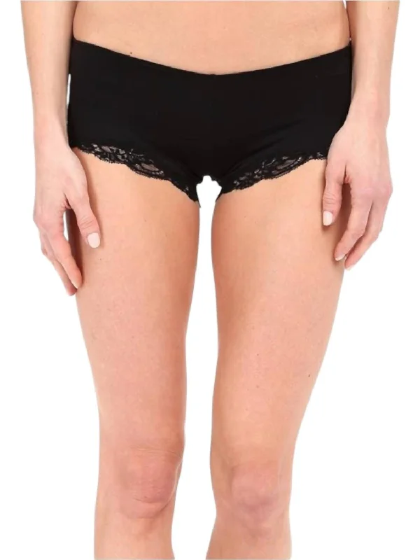 seamless shapewear panties for women with a flattering figureDelicious With Lace Hipster Brief Panty In Black