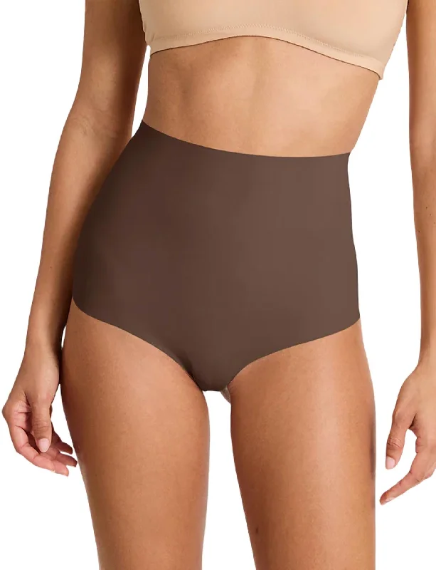 seamless low - rise women thongs for a sleek fitClassic Control Thong In Mocha