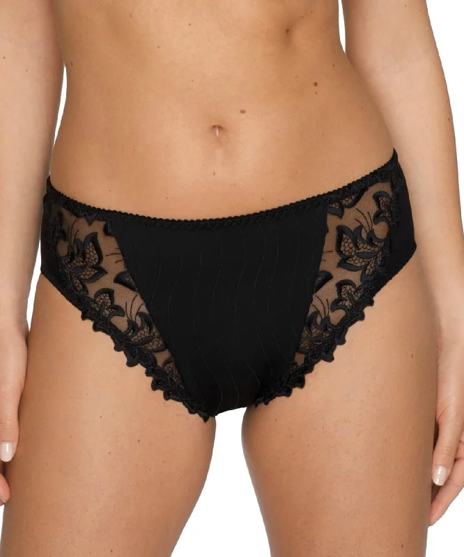 low - rise women briefs for a trendy and youthful lookDeauville Black Full Brief