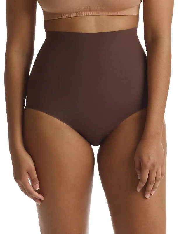 seamless wireless women briefs for a carefree fitHigh-Waist Control Brief In Mocha