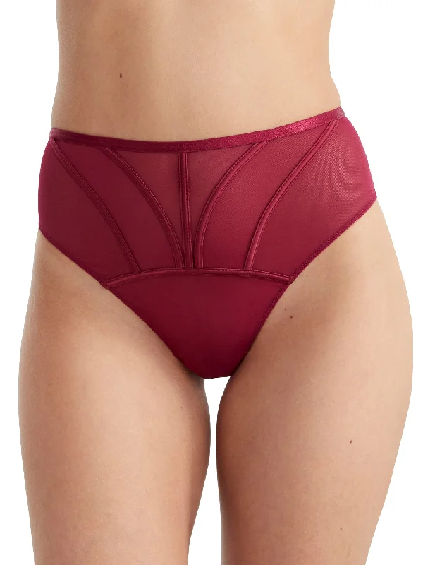 seamless breathable women briefs for a gentle and comfortable fitScantilly by Curvy Kate Women's Senses High-Waist Brief