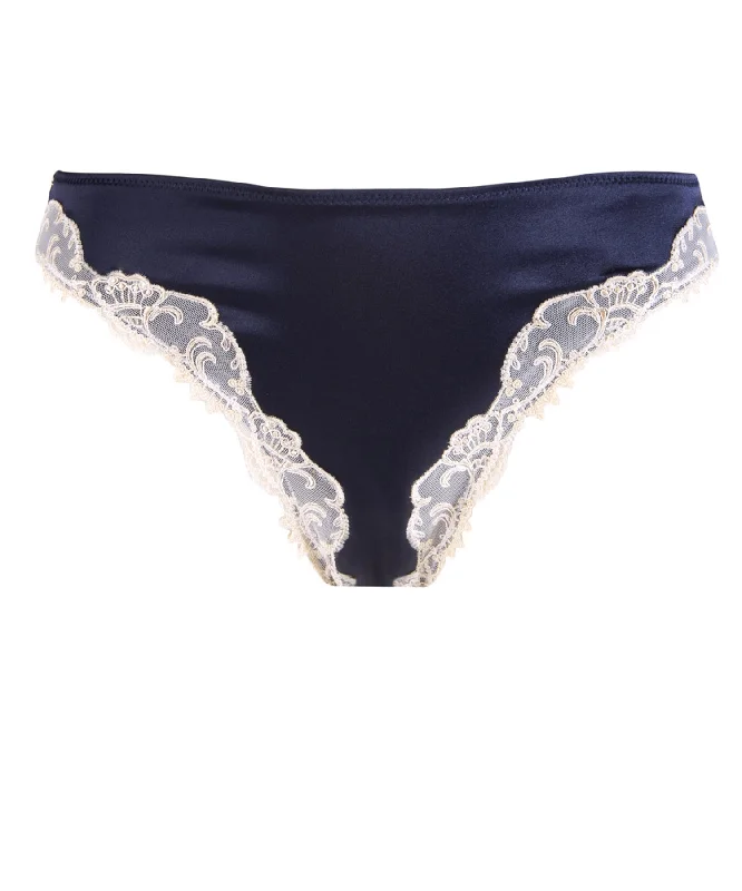 seamless women briefs for a no - show look under leggingsSplendeur Soie Navy Italian Brief