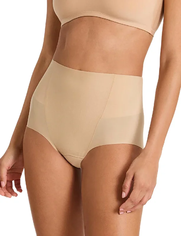 seamless bamboo - fiber women briefs for a healthy optionZone Smoothing Brief In Beige