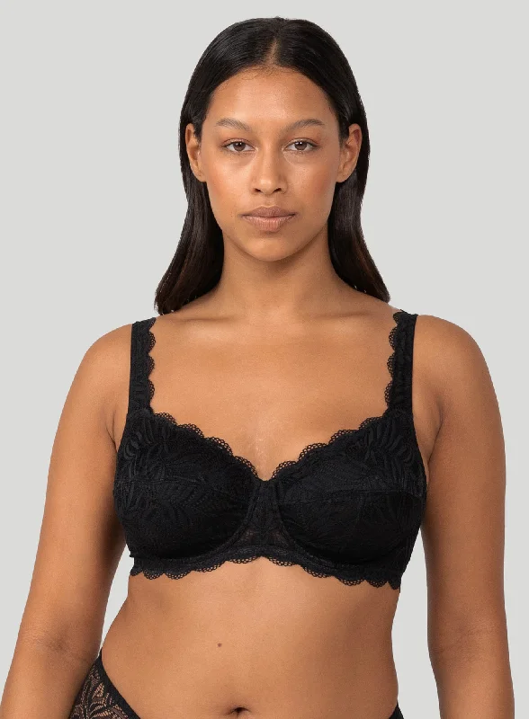 wireless bras for a natural feelTriumph: Essential Lace Balconette Black